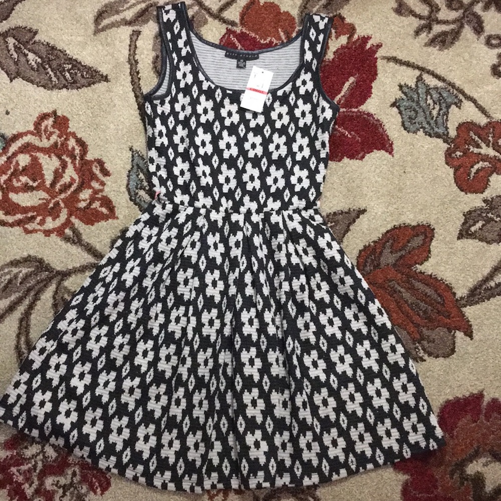 Junior dress new with tag Sz XS
